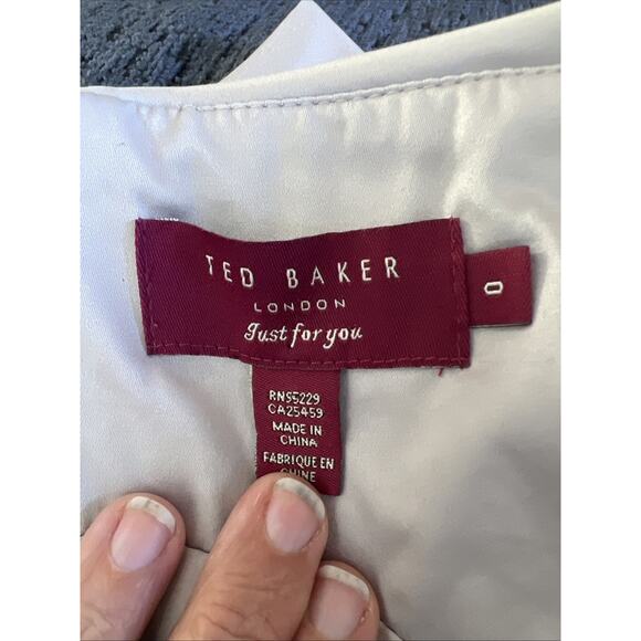 Ted Baker womens size 0 mini formal semi party pleated layers XS silver gray - Picture 5 of 10